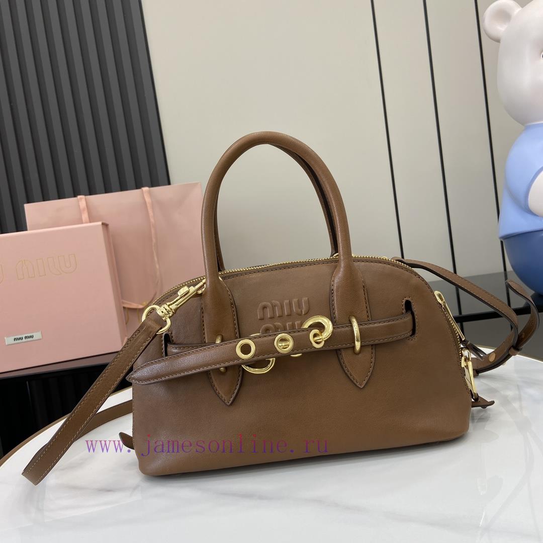 MiuMiu Bags The New Miu Miu Popular Bowling Bag Comes With A Complete Set Of Original Packaging. It Is Made 3bxd8fpz