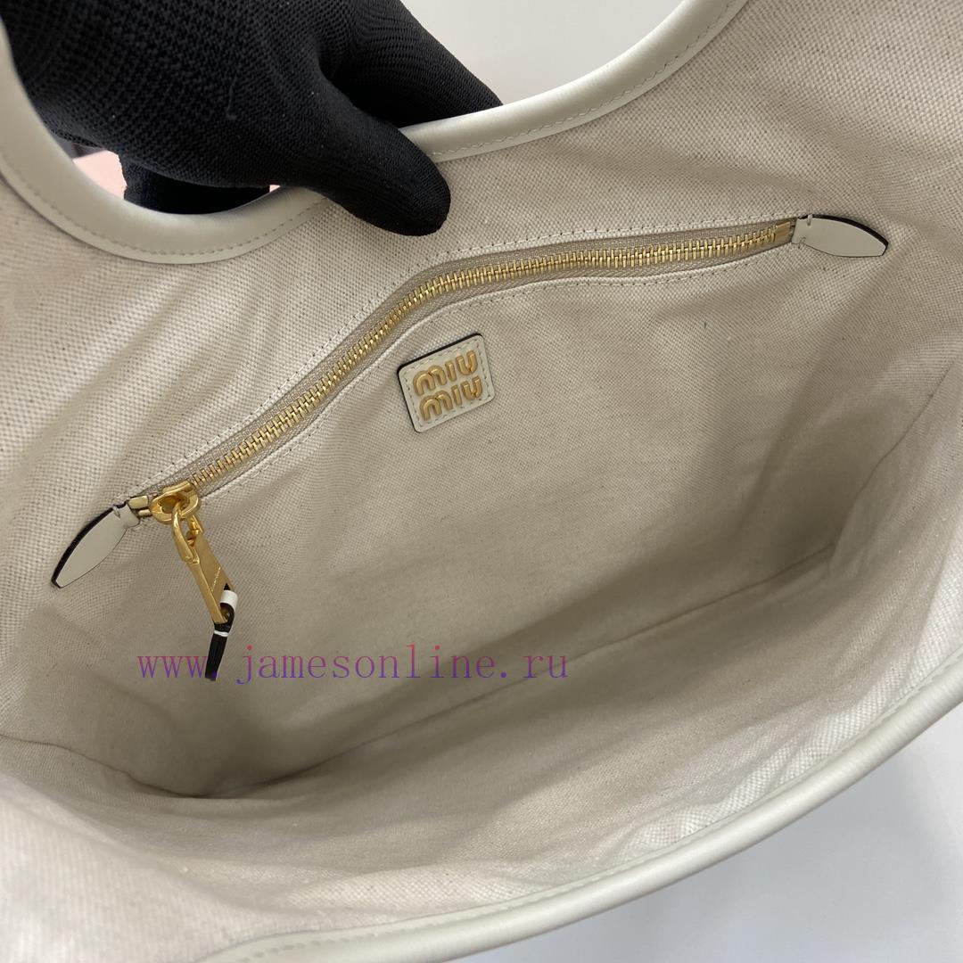MiuMiu Bags New Miu Women's IVY Leather Shoulder Bag With Full Original PackagingThis Classic Tote Bag Is A m7dkj250 - Image 8