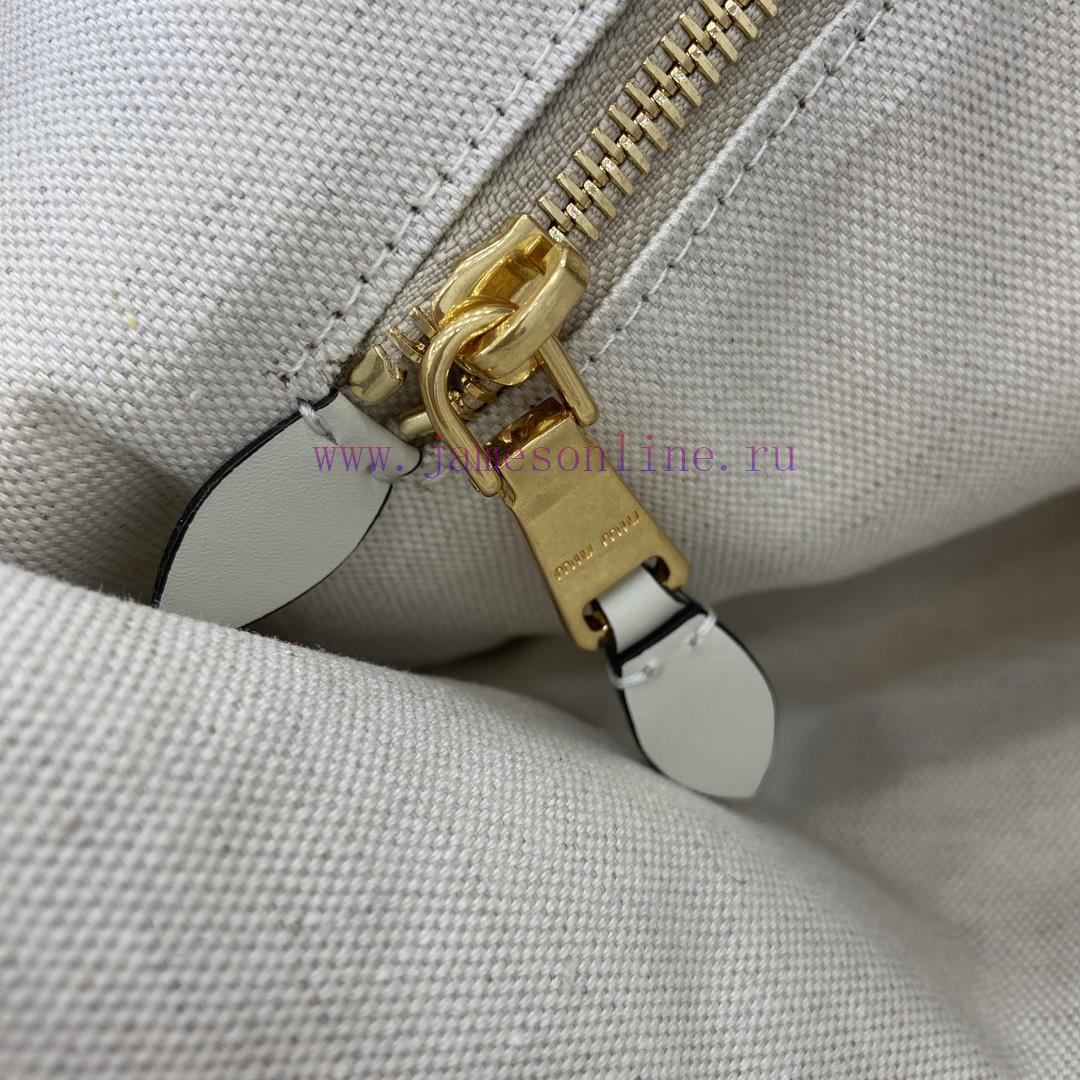 MiuMiu Bags New Miu Women's IVY Leather Shoulder Bag With Full Original PackagingThis Classic Tote Bag Is A m7dkj250 - Image 10