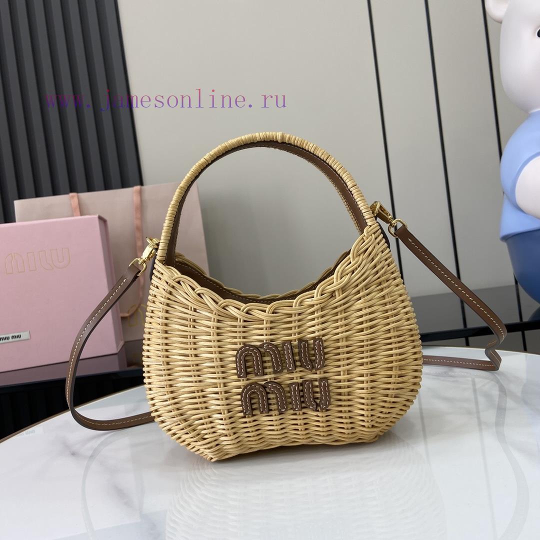 MiuMiu Bags The New MiuWander Handbag Comes With A Complete Set Of Original Packaging. It Features The Icon w2scrmac