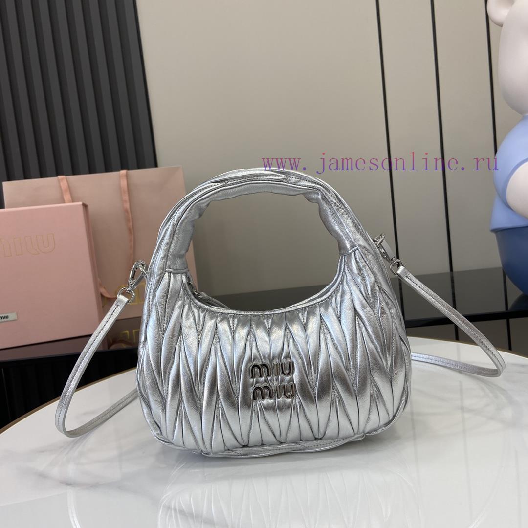 MiuMiu Bags The New MiuWander Handbag Comes With A Complete Set Of Original Packaging. It Features The Icon 255tgnv2