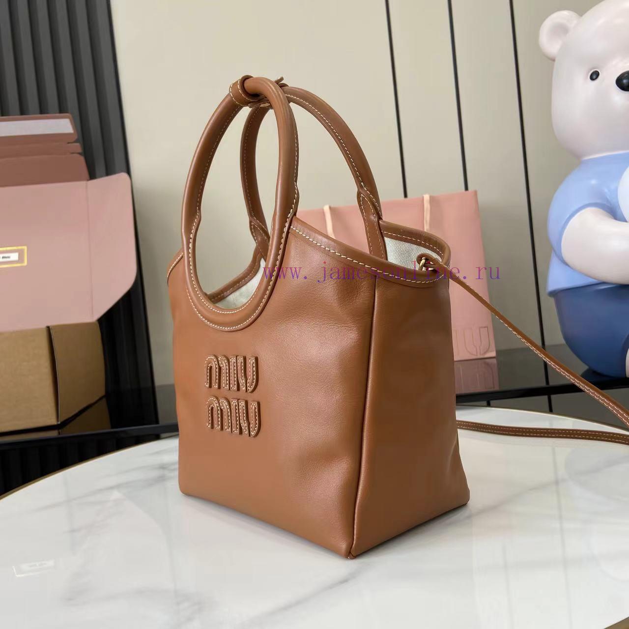 MiuMiu Bags The Key Words Of This New IVY Handbag Are Its Simple Lines Urban Style And Superior Leather. It roagrweh - Image 7
