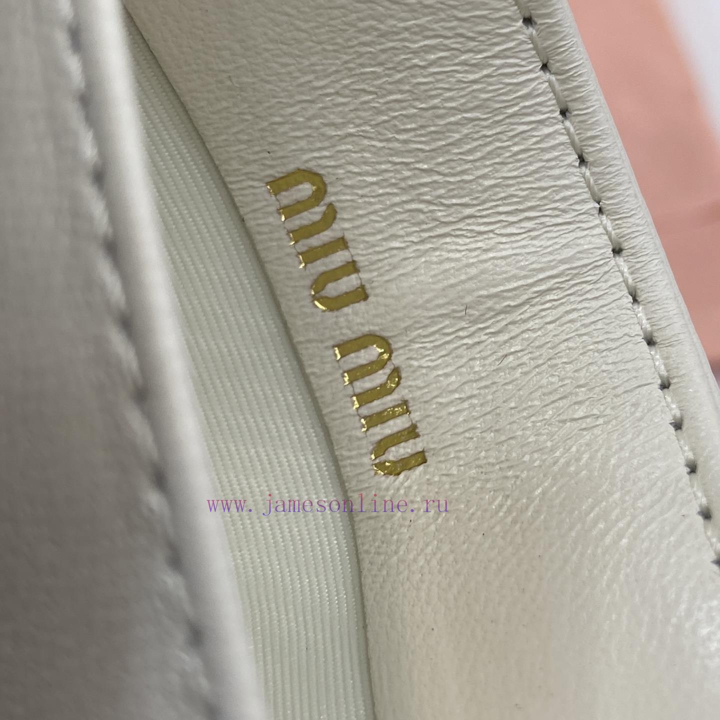 MiuMiu Bags Miu Miu's Latest Series Of Card Bags Comes With A Complete Set Of Original Packaging. They Are ufhfx4vc - Image 10