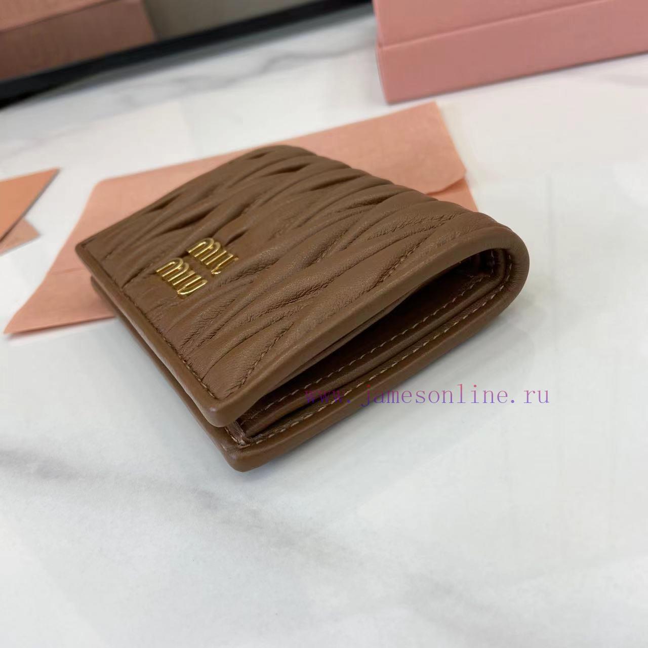 MiuMiu Bags Equipped With A Complete Set Of Original Packaging The New Pocket Wallet Is Made Of Imported To ilmexw7e - Image 7