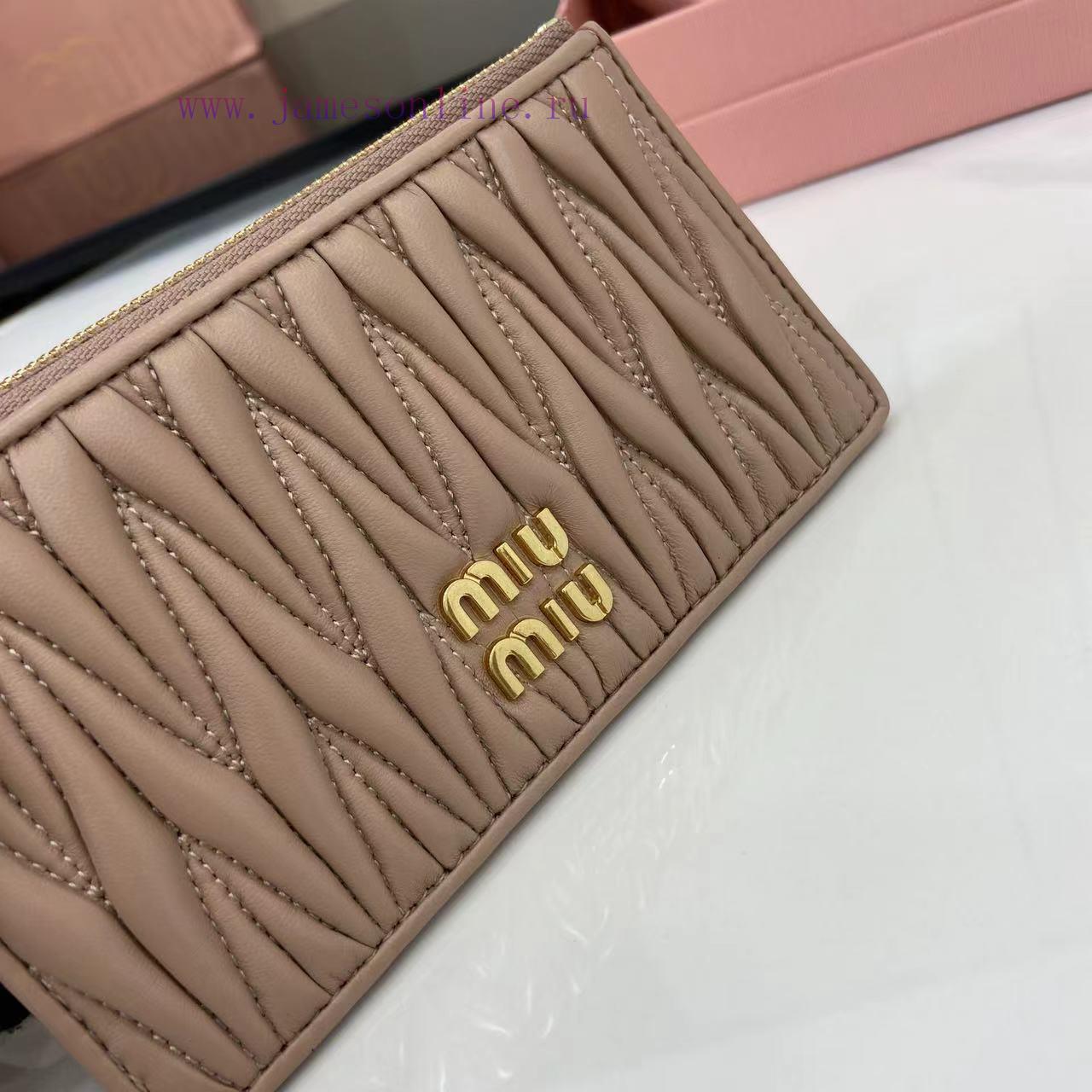 MiuMiu Bags The Latest Pocket Wallet Card Bag Comes With A Complete Set Of Original Packaging Featuring Top ue8s8h0i - Image 6