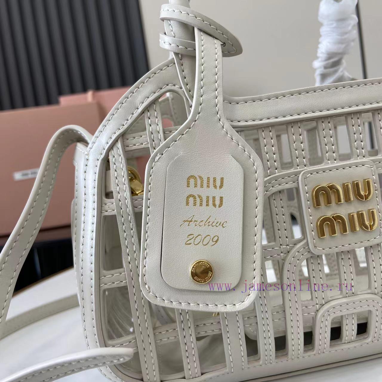 MiuMiu Bags The New MIUM Product Comes With A Full Set Of Original Packaging Featuring A Soft Nappa Leather 1zv3c5z8 - Image 8