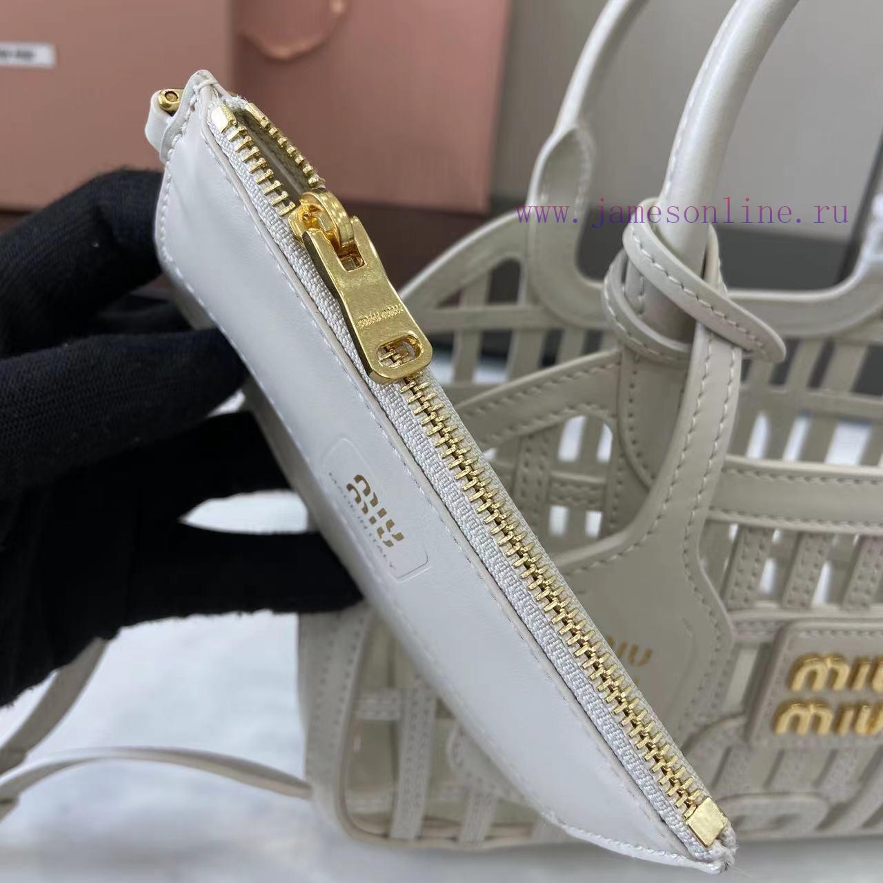 MiuMiu Bags The New MIUM Product Comes With A Full Set Of Original Packaging Featuring A Soft Nappa Leather 1zv3c5z8 - Image 12