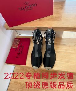 Valentino Garavani Lychee Leather Strap Wedge Sandals-Metal Effect Processing Rivet Decoration- yk59si61