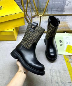 FENDI's Latest Popular Vintage Mid Length Boots Feature Black Cowhide Paired With Vintage Fabri 3ajhnlvs