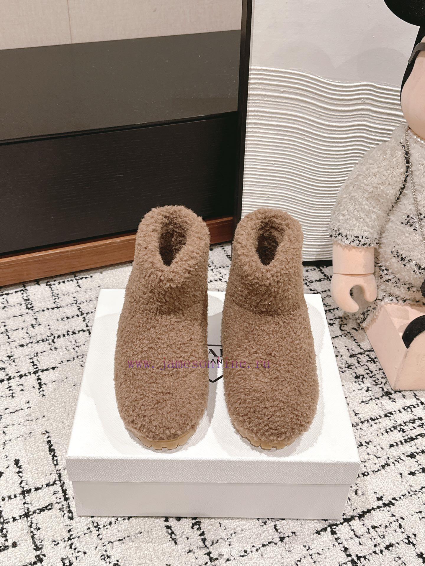 Top QualityPrada Fw24 New Arrival~P Home 2024 Autumn/Winter New Triangle Logo Hairy BootsHow Co mm71e1qh - Image 2