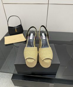 Hot Selling Product Xiaohongshu ◼ AlAIA ◼ Thick Soled Sandals Series LaunchedCountless Renowned fkvlsc8t