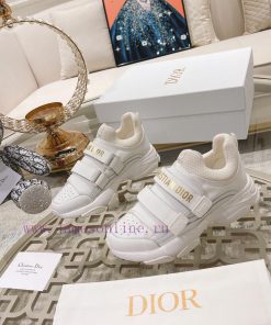 Dior Classic Series Leather Velcro Casual SneakersThis D-Wander Sports Shoe Showcases A Modern 4n7whvyl