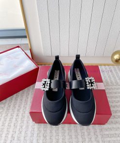 In Early Spring 2024 The New Viv 'Run Diamond Buckle Fabric Sports Shoes Tang Yanlin Yunlin Xin h6kp57jy