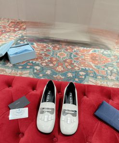 ️  PRADA Makes A Hot Debut With Top-notch Photos Original Remastered Version Super Regular All o6ynrhh6