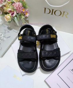 The Black Cowhide Dioract Sandals Are Adorned With A Quilted Effect Rattan Plaid Pattern Stylis gwn0fvz3