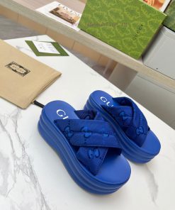 ️Gucci GG Waterproof Platform Thick Bottom Slippers Leg Pulling And Height Increasing Artifact fsi6v4su
