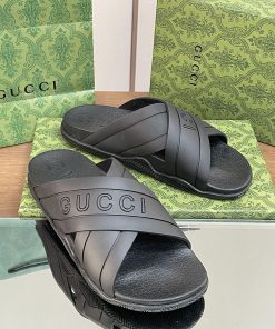 2024 Gucci Hot Couple Sandals Unisex Summer Sponge Shoes New Thick Soled Cross Slippers Jelly B 7qro6a8b