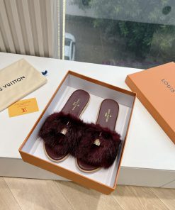 Top TierLouis Vuitton LV Wool MopLimited Edition Home Hotel Slippers Made Of Fur And Top-qualit s4yadgc0