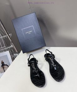 Saint Laurent 24ss Flat Soled SandalsThe Super Popular YSL Buckle Sandals Are Synchronized With vw5biai5