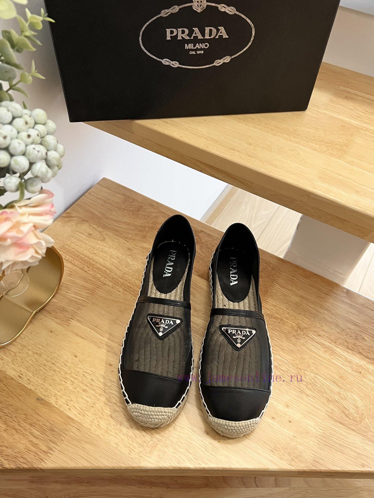 Prada/Prada In Early Spring 2024 This Mesh Fisherman Shoe Combines Mesh And Cowhide With A Casu gdwx5ren
