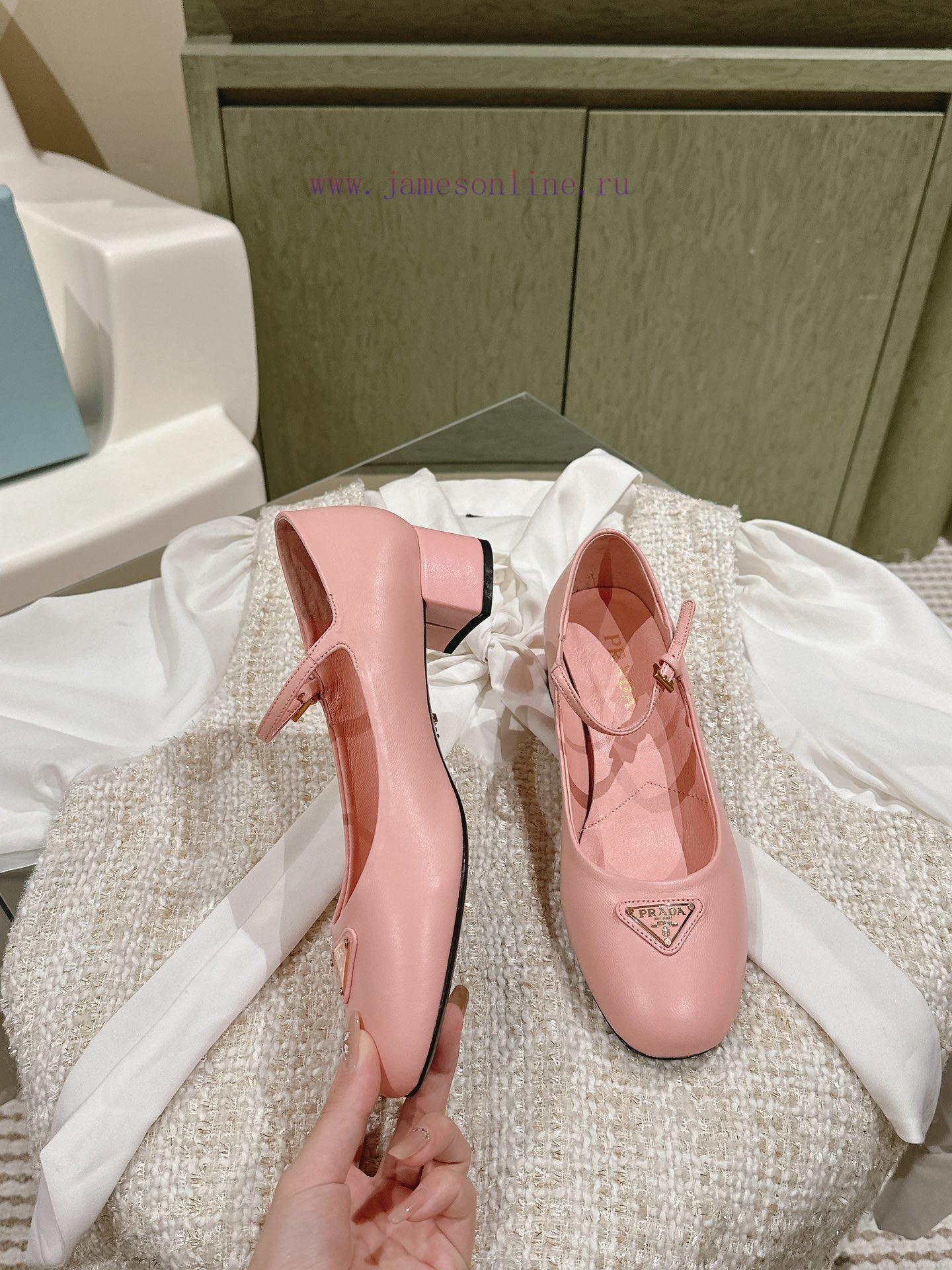 | ²⁰²4 𝐬𝐬 🤍🤎Prada's New Spring And Summer Collection Of Stunning Mary Jane Shoes Is So Surpris s1ibyos4 - Image 4