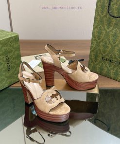 The Latest Color Scheme For The Large Double G Hollowed Out Water Platform SandalsGucci/Gucci 2 00pe3173