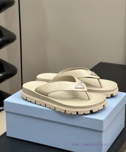 Prad…a Ss24 New Arrival～P Family 24 Spring/Summer Wedge SandalsTriangular Emblem Embellishment ld4ke981