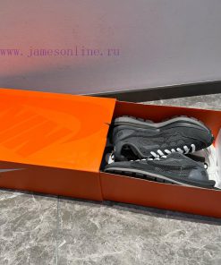 Sacai X Nike VaporWaffle Triple Collaboration Mesh Face Carbon Black ️ The Upper Is Made Of Del qo8mt9ns
