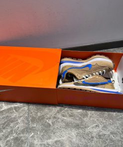 Sacai X Nike VaporWaffle Three Party Joint Mesh Face Mica ️ The Upper Is Made Of Delicate Suede kaupm5md