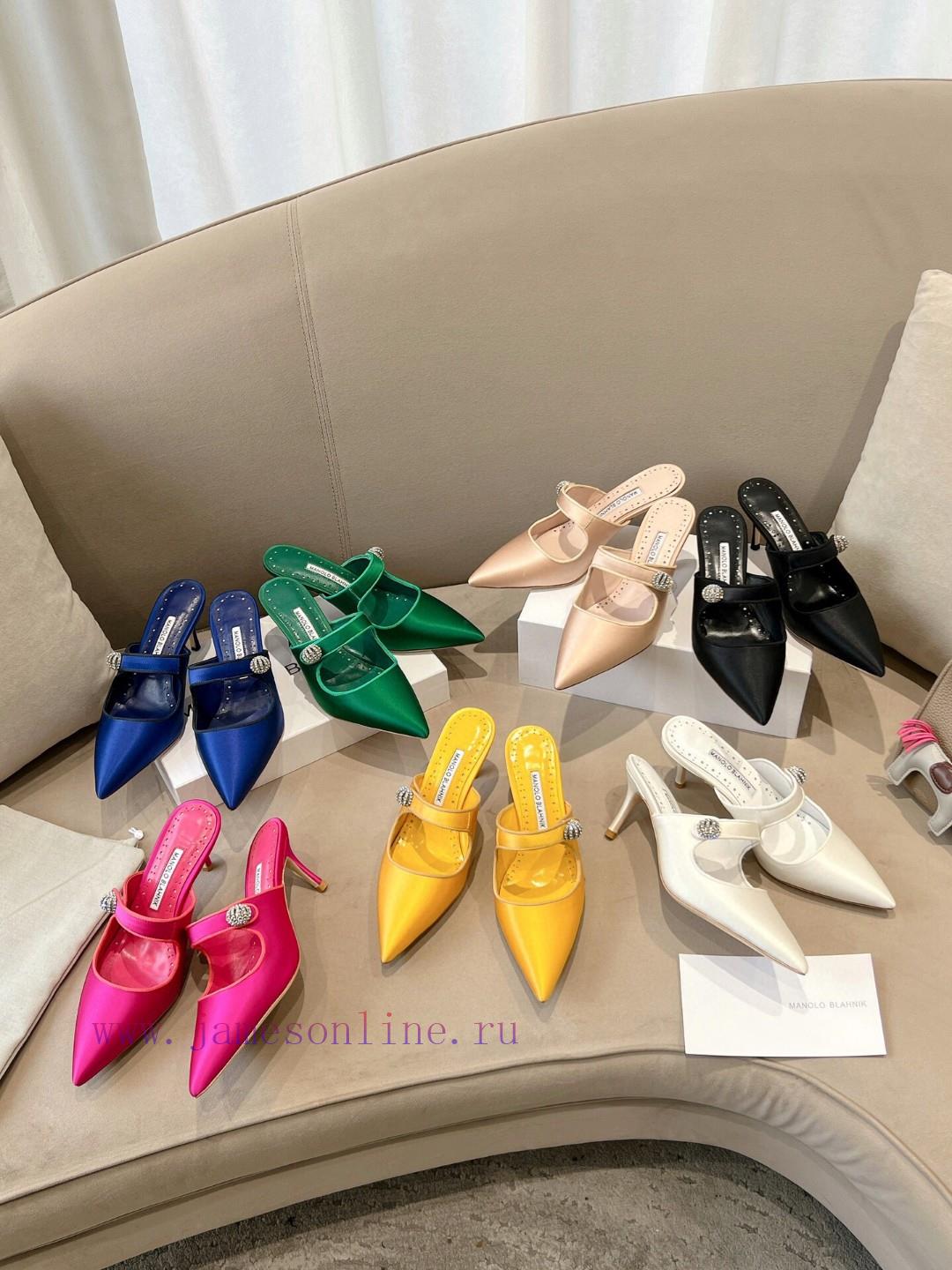 Manolo Blahni * Classic Whether Viewed Online Or Received In Person It Is Beautiful Elegant And k5t4ddv4