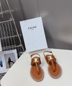 Celine Celine's Spring/Summer Retro Triumphal Arch Fashionable Sandals Paired With Socks In The t1vo6qww
