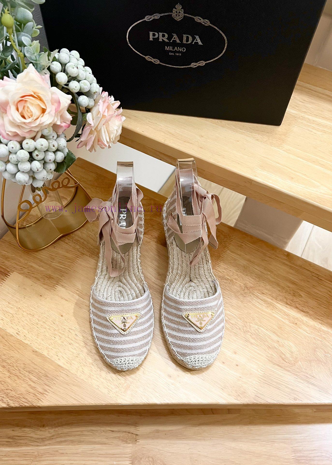 Prada/Prada In Early Spring 2024 This Tricolor Striped Wedge Heel Waterproof Platform High-heel sjmuzowz