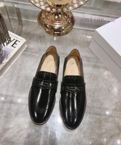 Purchasing GradeDior 24ss's New British Style Neutral Carved Small Leather Shoes Le Fu Single S pray52jt
