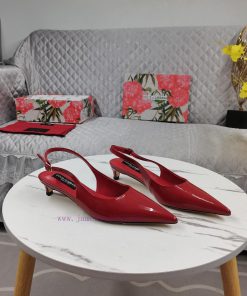 New Top DG2024 Official Website Synchronizes New DG Buckle Decoration Short Heel SandalsPerfect rjy40ez0