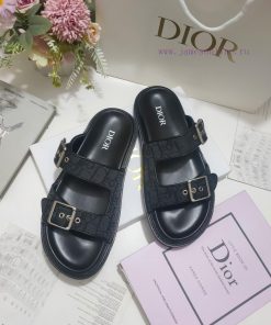 Dior Aqua Sandals Are Elegant And Casual Reinterpreted With An Adjustable Strap Design That Hig 86gwjtth