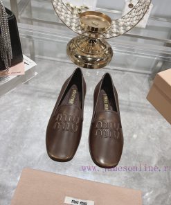 Miumiu 2024 Spring/Summer New Collection Retro Distressed Square Toe Mueller Single Shoes Slipp i57lslu9