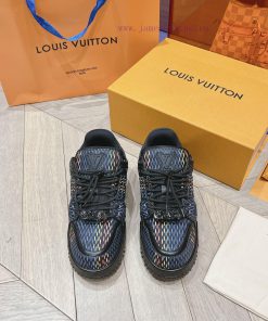 Purchasing LevelLimited Edition Denim Latest Couple Series New ColorLouis Vuitton Trainer Sneak p9rtrrdt
