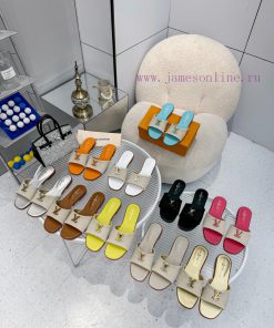 Valentino 35-43 Rubber Sole $ Leather Sole $40 (35.43) CustomizedUpdate Time: June 13 2024 By D i0goq1b8