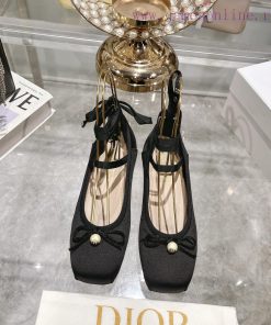 Top VersionDior 2024's New And Most Beautiful Ballet Shoes 🩰 The Rice Noodles Satin Surface Is w3b42ng4