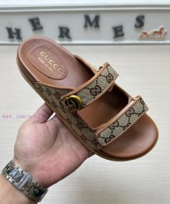 GucciGucci's Popular Men's Fashion Slippers Are A Must-have For Spring And Summer. The Shoe Sur e3jfk9p9