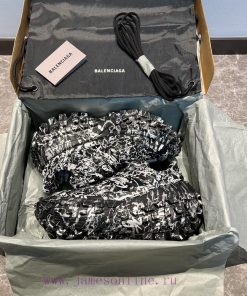 Top Balenciaga Balenciaga Defender Tire Shoes Graffiti Print Balenciaga Is Designed By The Grea 3g85gu9p