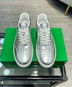 The Original BottegaVeneta Bottega Classic Men's Lace Up Casual Sneakers Were Developed With To sr11bgsk