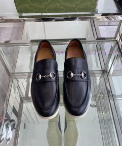 Gucci Classic Men's Horseneck Buckle LoafersFeaturing A Classic Design And Intricately Embellis f2c8svnl