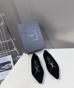 SAIN * LAURENT's New Spring And Summer Collection Has Been Released Featuring Pointed And Sexy t9vn7c9o