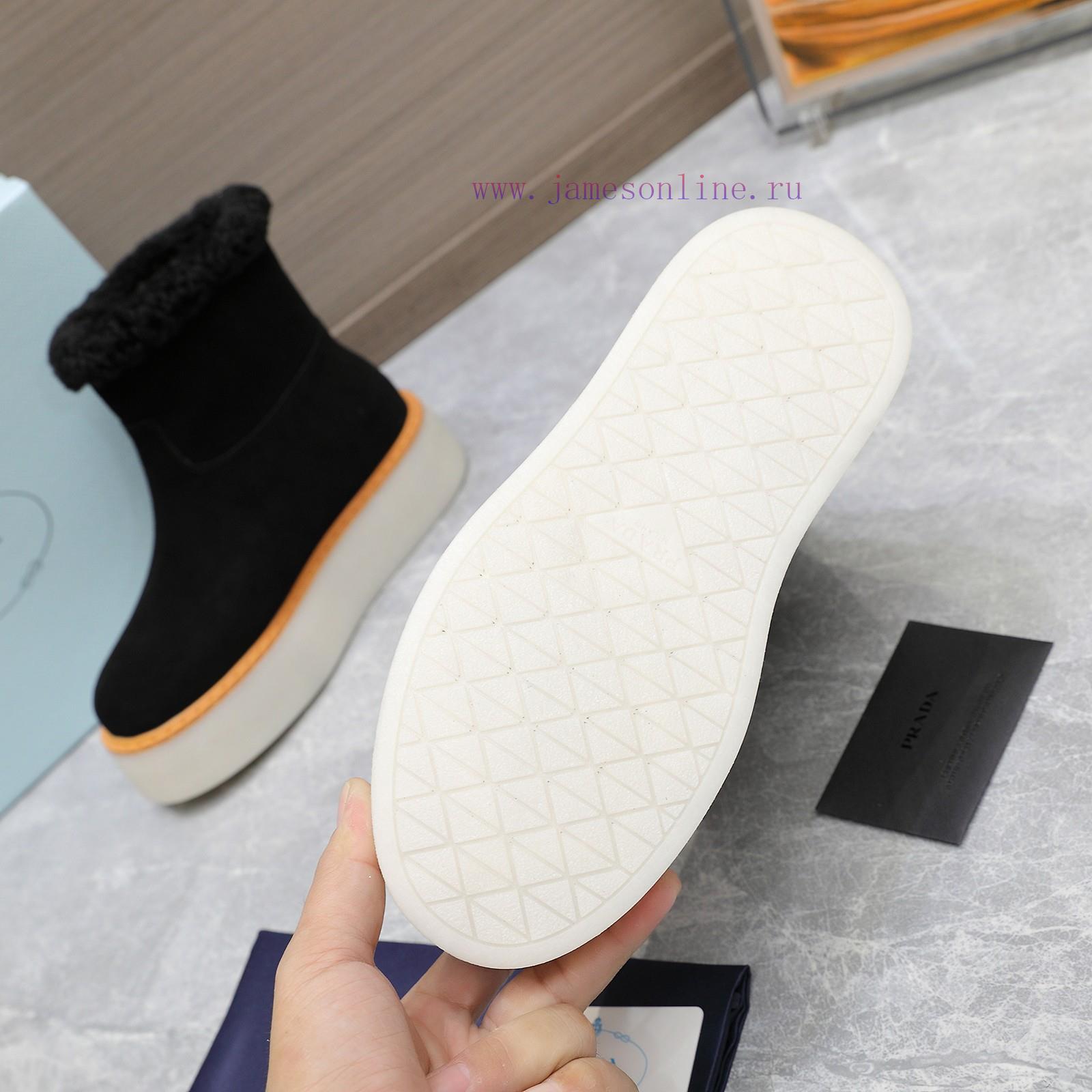 Top TierPrada 2024 Vs Autumn/Winter Latest Explosive Fur Boot SeriesRound Headed Triangular Buc hnux70py - Image 2