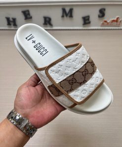 Gucci LV Co Branded Men's Fashionable Slippers A Must-have For Spring And Summer With A Leather s42zpk0r
