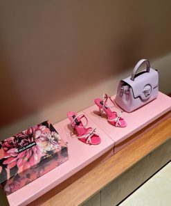 The MostDolce&Gabbana's Stunning Butterflies🦋 Rhinestone Decorated High HeelsWith Full Firepowe q8ulybnu