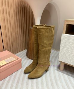 -24Ss Autumn And Winter New Miu Miu Tapered Thick Heel BootsThis Pair Of Suede Boots Combines C 7p8eb8lb