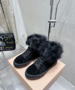Mao LiMiuMiu Miu 2024SS New Popular High Top Fur Shoes White Shoes Snow Boots Cotton ShoesThis 8ixxb2a8