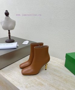 BV Knot Series Metal Heel Boots With Black Top Layer Calf LeatherThis Square Toe Short Boot Is f6esr7pl